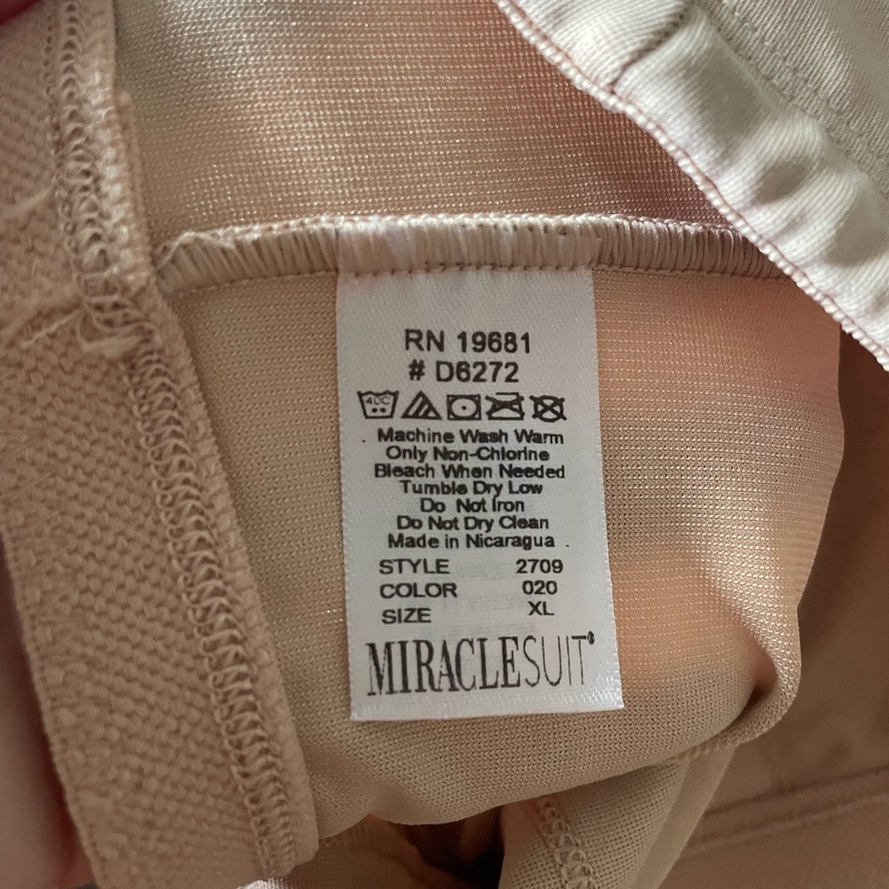 Miraclesuit Extra Firm Control High-Waist Shorts XL Beige - Picture 6 of 9